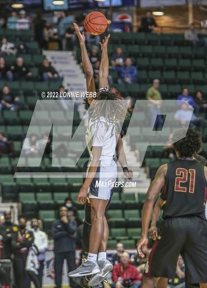 Thumbnail 1 in Mount Vernon vs Green Tech (NYSPHSAA Class AA Final) photogallery.
