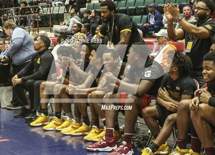 Thumbnail 3 in Mount Vernon vs Green Tech (NYSPHSAA Class AA Final) photogallery.