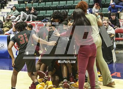 Thumbnail 1 in Mount Vernon vs Green Tech (NYSPHSAA Class AA Final) photogallery.