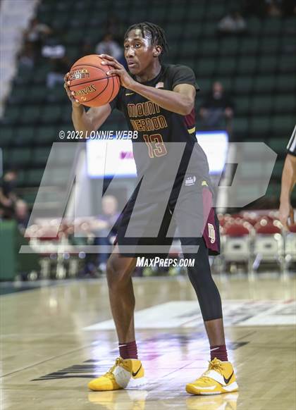 Thumbnail 1 in Mount Vernon vs Green Tech (NYSPHSAA Class AA Final) photogallery.