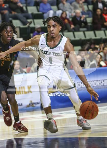 Thumbnail 1 in Mount Vernon vs Green Tech (NYSPHSAA Class AA Final) photogallery.
