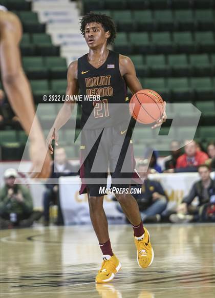 Thumbnail 3 in Mount Vernon vs Green Tech (NYSPHSAA Class AA Final) photogallery.