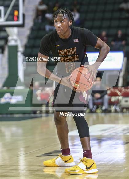 Thumbnail 1 in Mount Vernon vs Green Tech (NYSPHSAA Class AA Final) photogallery.