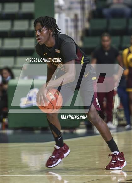Thumbnail 1 in Mount Vernon vs Green Tech (NYSPHSAA Class AA Final) photogallery.