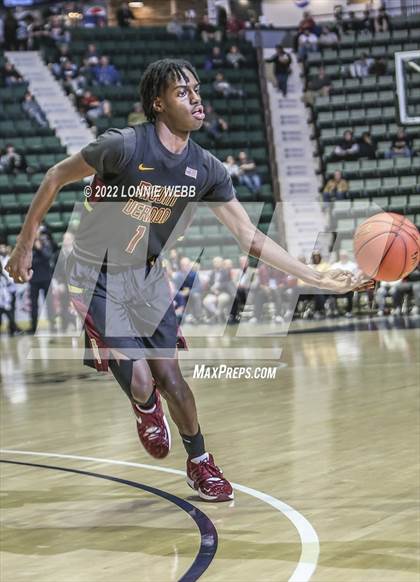 Thumbnail 1 in Mount Vernon vs Green Tech (NYSPHSAA Class AA Final) photogallery.