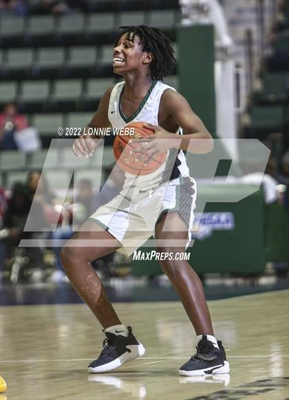 Thumbnail 2 in Mount Vernon vs Green Tech (NYSPHSAA Class AA Final) photogallery.