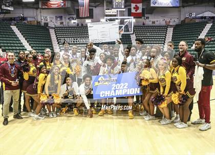 Thumbnail 2 in Mount Vernon vs Green Tech (NYSPHSAA Class AA Final) photogallery.
