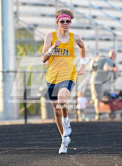 Thumbnail 3 in Muncie Central Duals (800 Meter) photogallery.