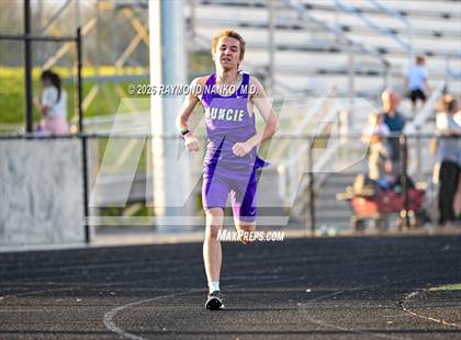 Thumbnail 3 in Muncie Central Duals (800 Meter) photogallery.