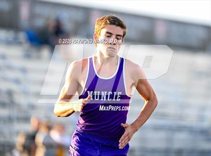 Thumbnail 3 in Muncie Central Duals (800 Meter) photogallery.