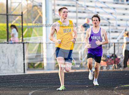 Thumbnail 3 in Muncie Central Duals (800 Meter) photogallery.