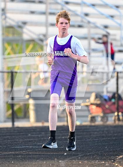 Thumbnail 2 in Muncie Central Duals (800 Meter) photogallery.