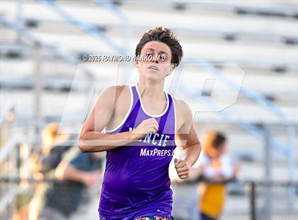 Thumbnail 1 in Muncie Central Duals (800 Meter) photogallery.