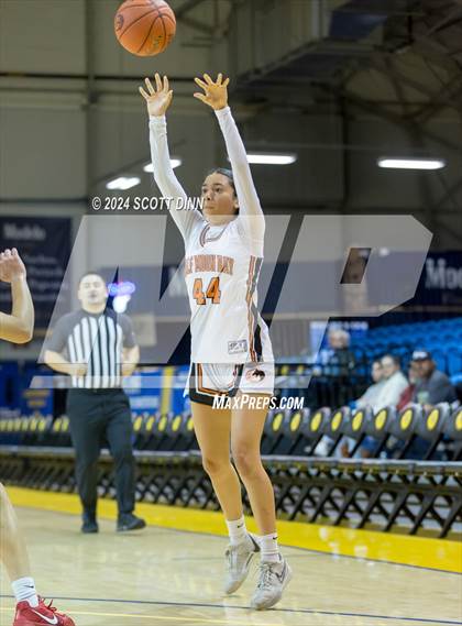 Thumbnail 2 in American vs Half Moon Bay (Santa Cruz Warriors NorCal Invitational) photogallery.