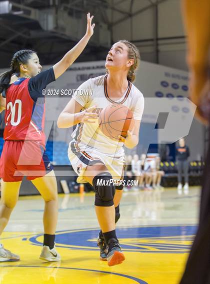 Thumbnail 3 in American vs Half Moon Bay (Santa Cruz Warriors NorCal Invitational) photogallery.