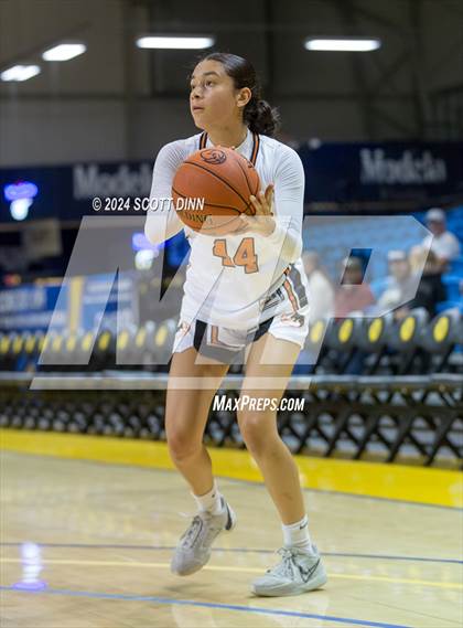 Thumbnail 3 in American vs Half Moon Bay (Santa Cruz Warriors NorCal Invitational) photogallery.