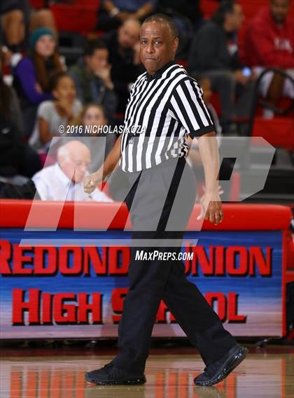 Thumbnail 1 in Serra vs. Windward (Battle of the Beach) photogallery.