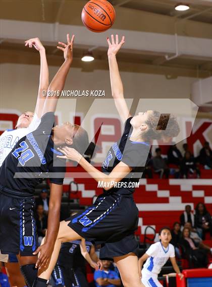 Thumbnail 1 in Serra vs. Windward (Battle of the Beach) photogallery.