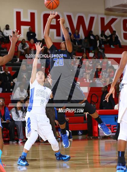 Thumbnail 1 in Serra vs. Windward (Battle of the Beach) photogallery.
