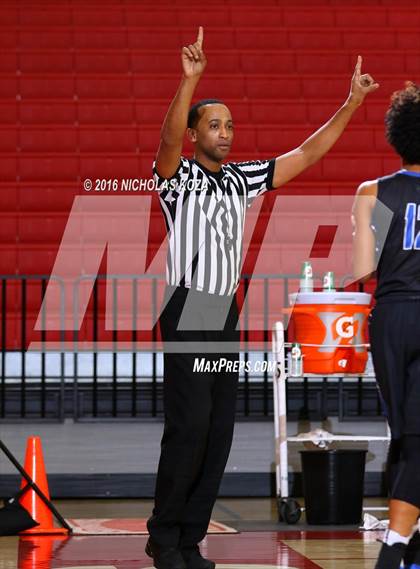 Thumbnail 1 in Serra vs. Windward (Battle of the Beach) photogallery.