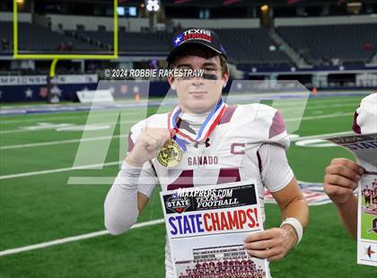 Thumbnail 2 in Stamford vs. Ganado (UIL 2A Division I Football Final Medal Ceremony) photogallery.