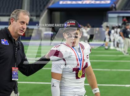 Thumbnail 2 in Stamford vs. Ganado (UIL 2A Division I Football Final Medal Ceremony) photogallery.