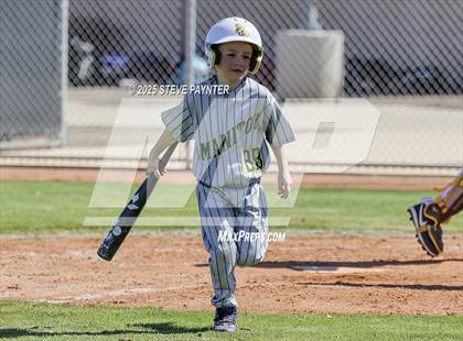 Thumbnail 2 in Manitou Springs vs St. Helens (Coach Bob Invitational) photogallery.