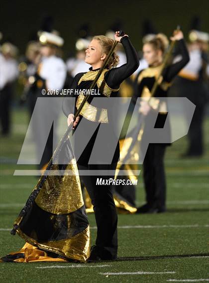Thumbnail 2 in Hudson vs. Perry (OHSAA Division II Semifinal Playoff) photogallery.