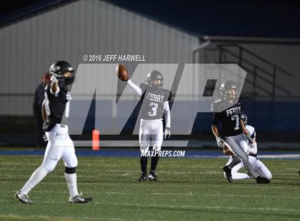 Thumbnail 3 in Hudson vs. Perry (OHSAA Division II Semifinal Playoff) photogallery.