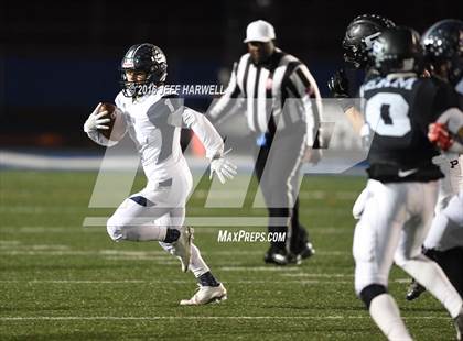 Thumbnail 3 in Hudson vs. Perry (OHSAA Division II Semifinal Playoff) photogallery.