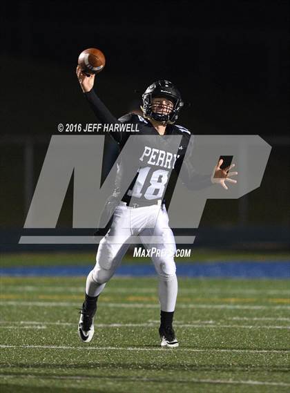 Thumbnail 1 in Hudson vs. Perry (OHSAA Division II Semifinal Playoff) photogallery.