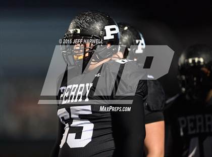 Thumbnail 3 in Hudson vs. Perry (OHSAA Division II Semifinal Playoff) photogallery.