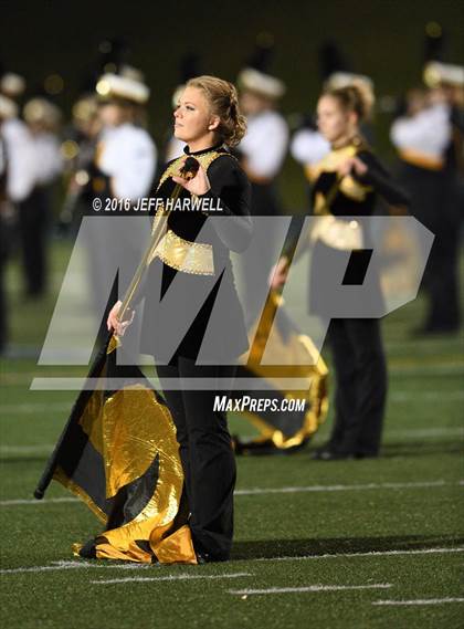 Thumbnail 3 in Hudson vs. Perry (OHSAA Division II Semifinal Playoff) photogallery.