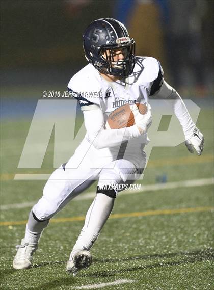 Thumbnail 2 in Hudson vs. Perry (OHSAA Division II Semifinal Playoff) photogallery.