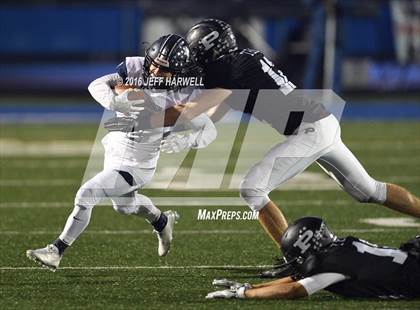 Thumbnail 1 in Hudson vs. Perry (OHSAA Division II Semifinal Playoff) photogallery.