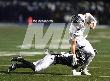 Thumbnail 2 in Hudson vs. Perry (OHSAA Division II Semifinal Playoff) photogallery.