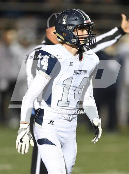 Thumbnail 3 in Hudson vs. Perry (OHSAA Division II Semifinal Playoff) photogallery.