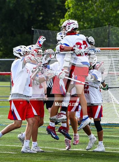 Thumbnail 3 in Pittsford @ Fairport (NYSPHSAA Section 5 Class A Sectional Final) photogallery.