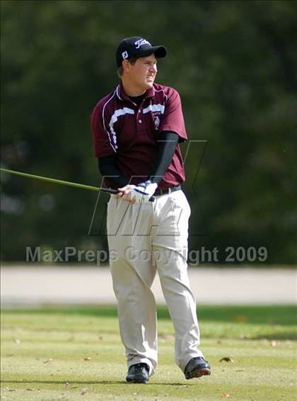 Thumbnail 1 in Benton (IHSA Class 1A Sectional)  photogallery.