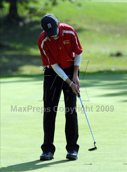 Thumbnail 2 in Benton (IHSA Class 1A Sectional)  photogallery.