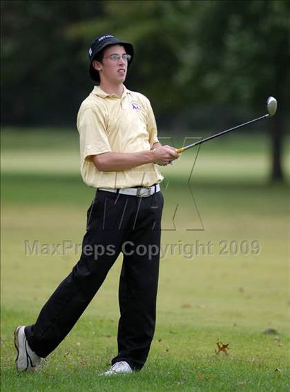 Thumbnail 1 in Benton (IHSA Class 1A Sectional)  photogallery.