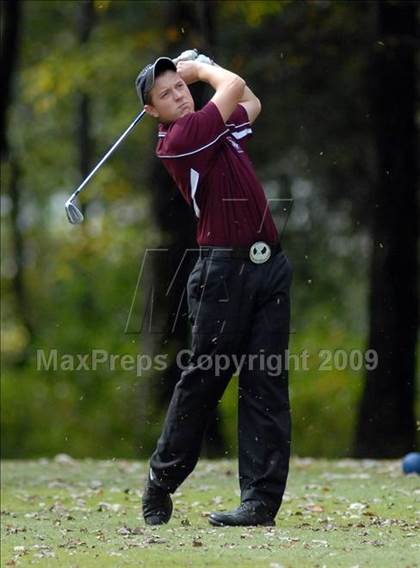 Thumbnail 2 in Benton (IHSA Class 1A Sectional)  photogallery.
