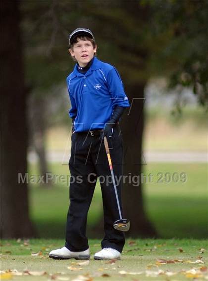 Thumbnail 1 in Benton (IHSA Class 1A Sectional)  photogallery.