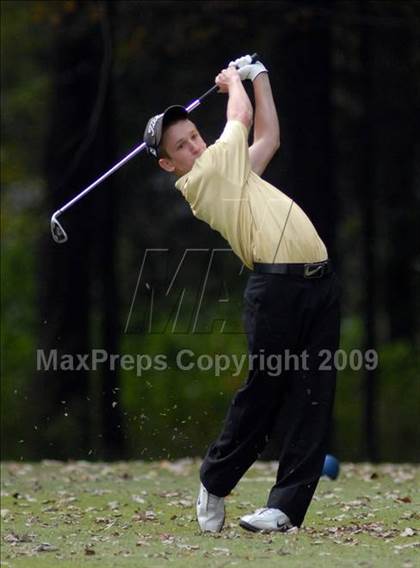 Thumbnail 2 in Benton (IHSA Class 1A Sectional)  photogallery.