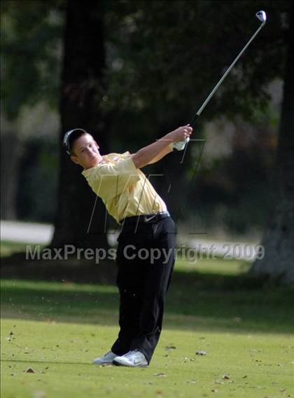 Thumbnail 2 in Benton (IHSA Class 1A Sectional)  photogallery.