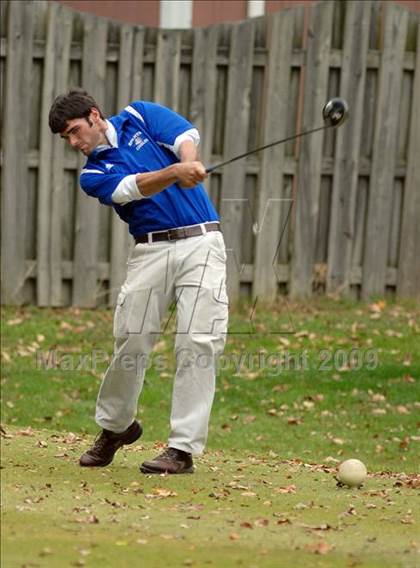 Thumbnail 1 in Benton (IHSA Class 1A Sectional)  photogallery.