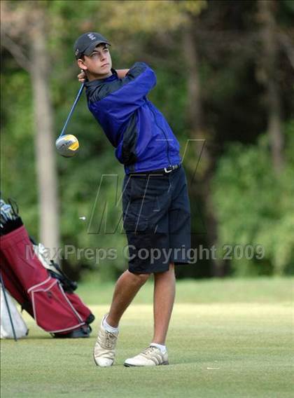 Thumbnail 1 in Benton (IHSA Class 1A Sectional)  photogallery.