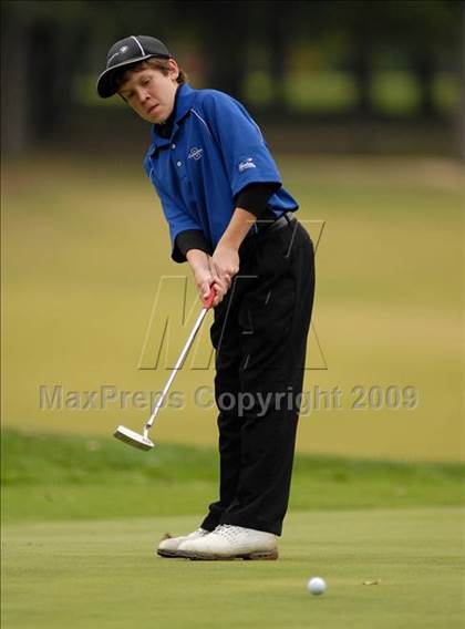 Thumbnail 3 in Benton (IHSA Class 1A Sectional)  photogallery.