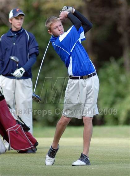 Thumbnail 1 in Benton (IHSA Class 1A Sectional)  photogallery.