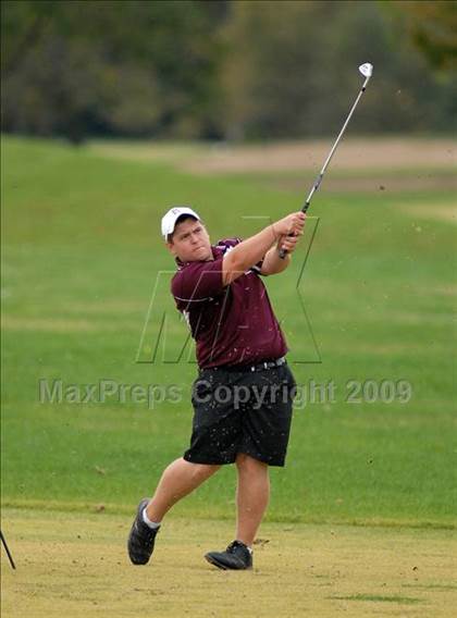 Thumbnail 2 in Benton (IHSA Class 1A Sectional)  photogallery.